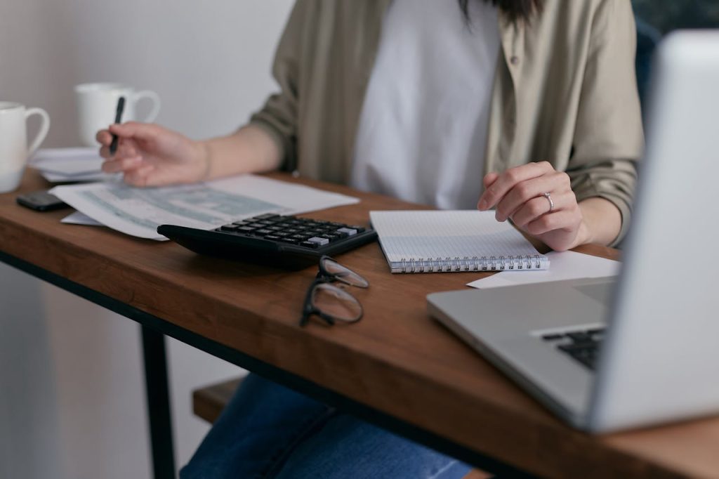 Asesor financiero en el trabajo